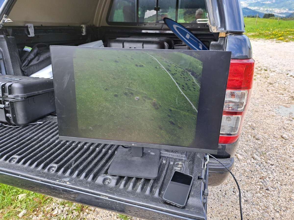 Dallo schermo &egrave; possibile vedere in tempo reale quello che il drone sta inquadrando